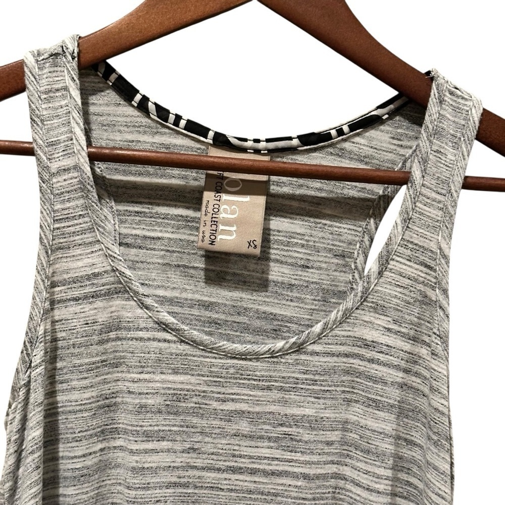 Dolan Racerback Swing Tank Relaxed Fit  Gray And White Women’s Size XS - Picture 2 of 7